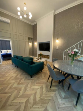 Luxury Exclusive 3 Bedroom DOWNTOWN Apartment